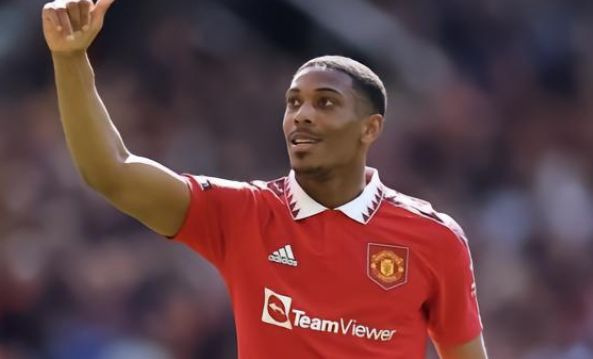 他需要在这 他需要在这