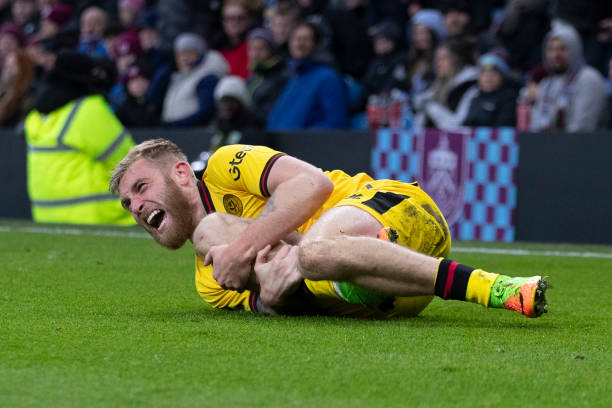 在多方面的 在多方面的